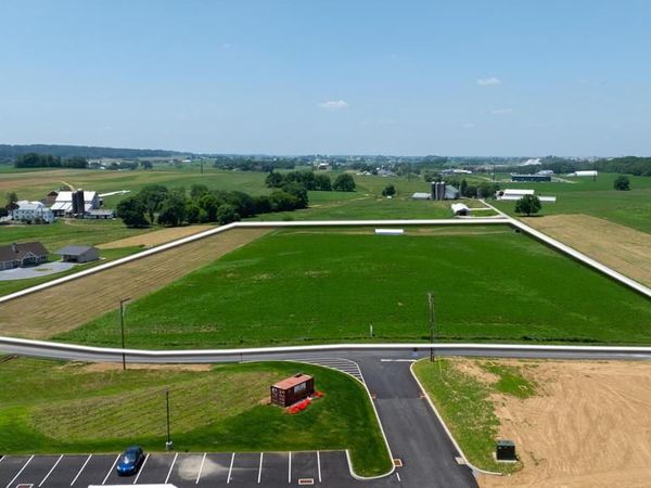 35 KINZER, KINZERS, PA 17535