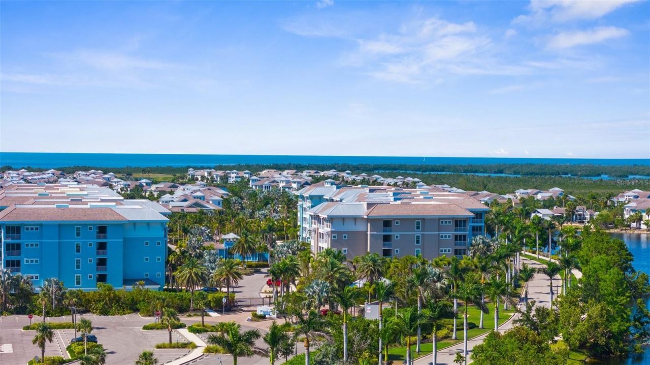 395 Aruba Circle, Unit 401, Bradenton, FL 34209 Photo