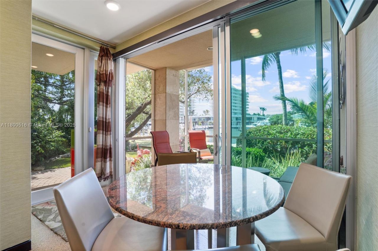 2500 Mercedes Dr, Fort Lauderdale, FL 33316 Photo