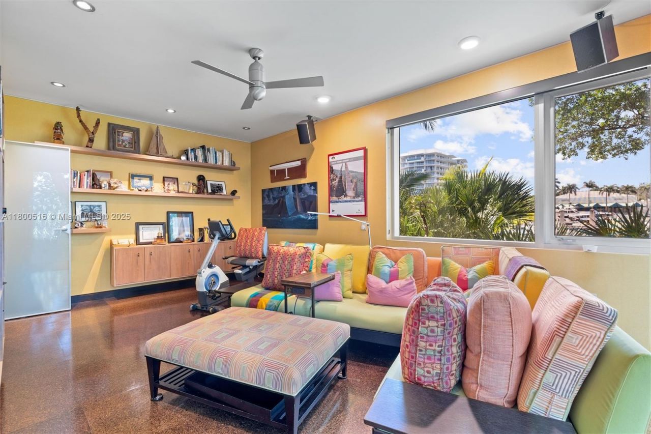 2500 Mercedes Dr, Fort Lauderdale, FL 33316 Photo