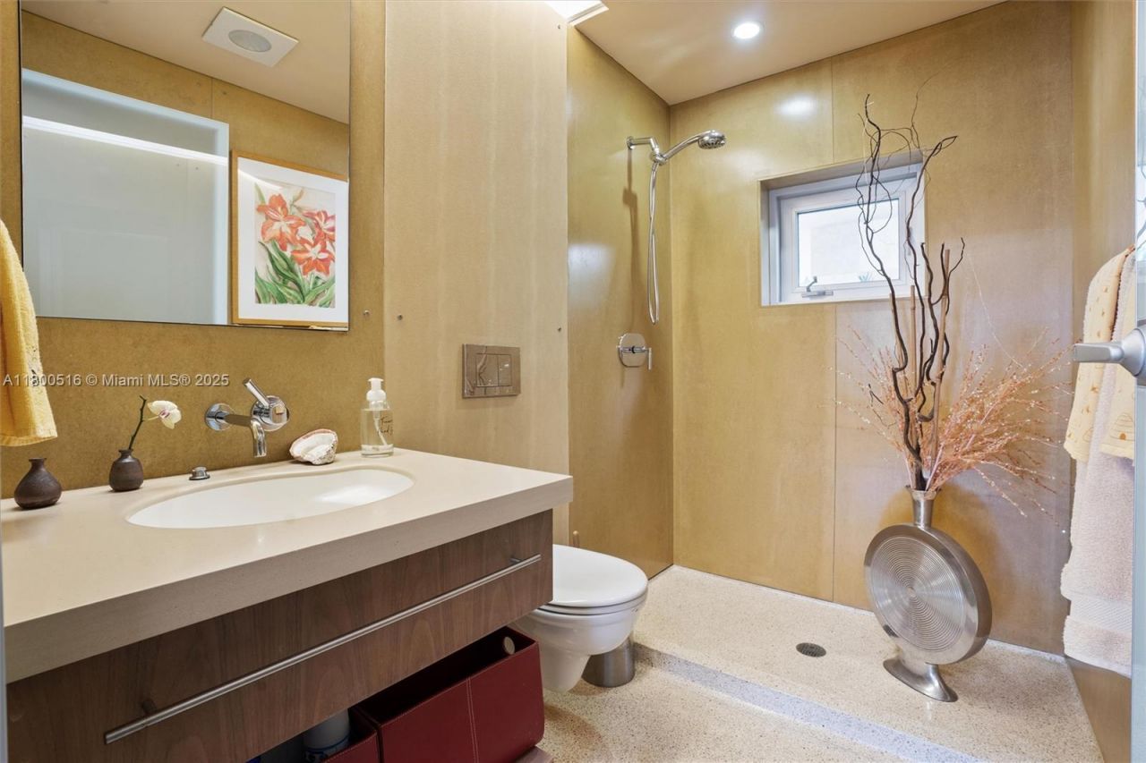 2500 Mercedes Dr, Fort Lauderdale, FL 33316 Photo