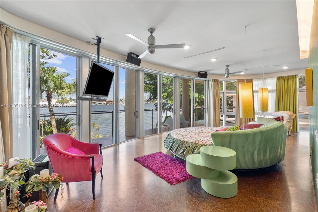 2500 Mercedes Dr, Fort Lauderdale, FL 33316 Photo