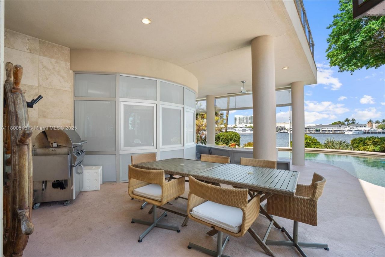 2500 Mercedes Dr, Fort Lauderdale, FL 33316 Photo