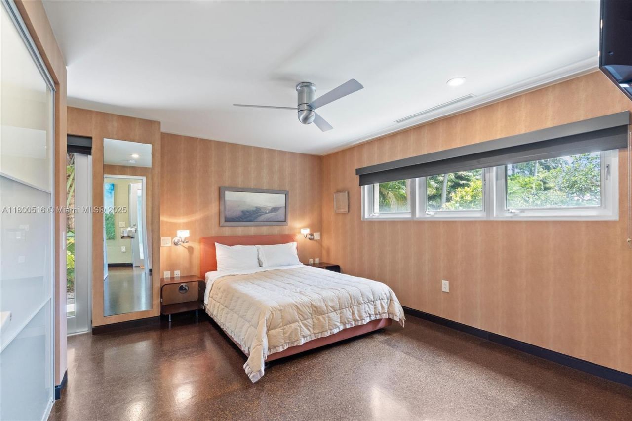 2500 Mercedes Dr, Fort Lauderdale, FL 33316 Photo