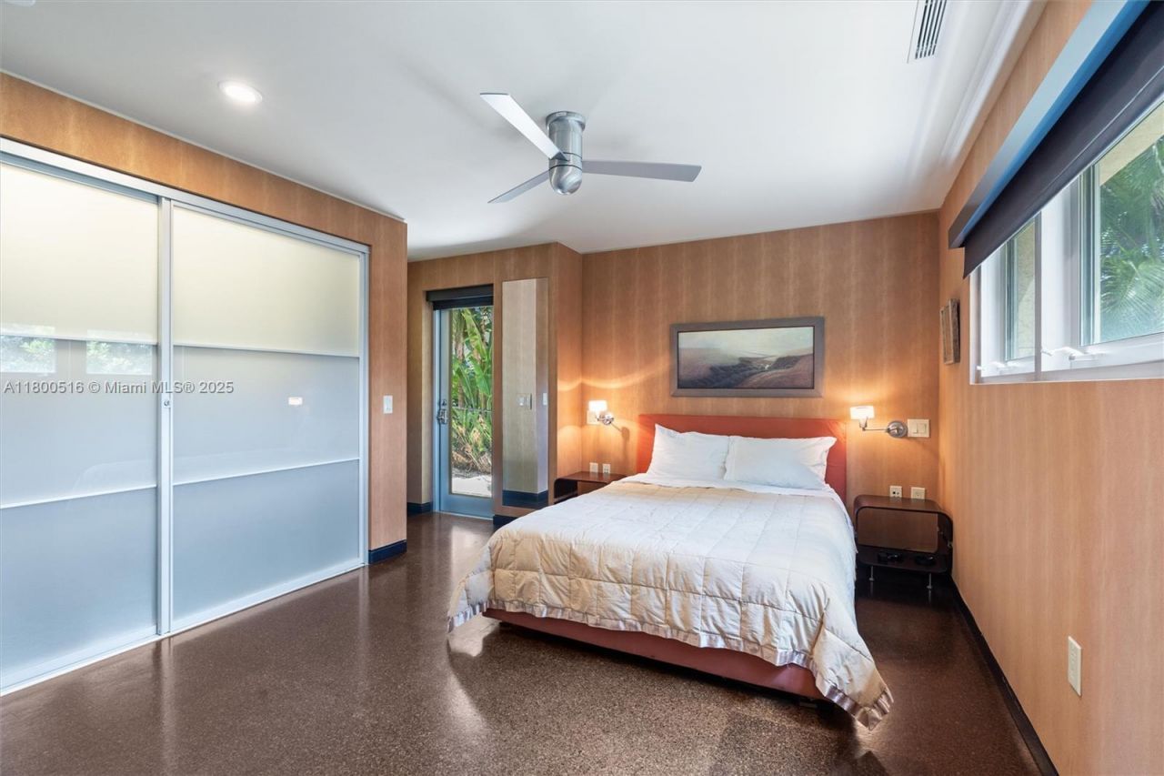 2500 Mercedes Dr, Fort Lauderdale, FL 33316 Photo