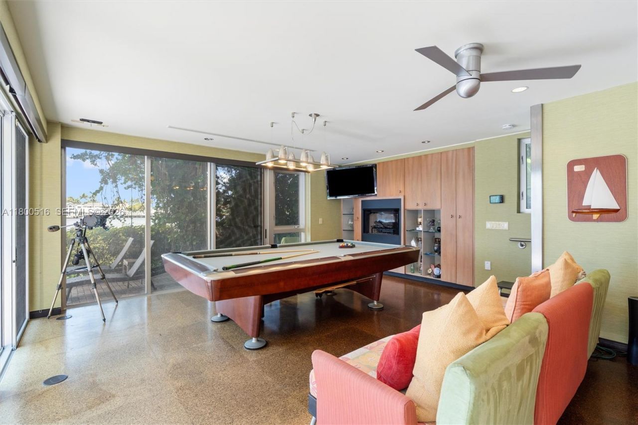 2500 Mercedes Dr, Fort Lauderdale, FL 33316 Photo