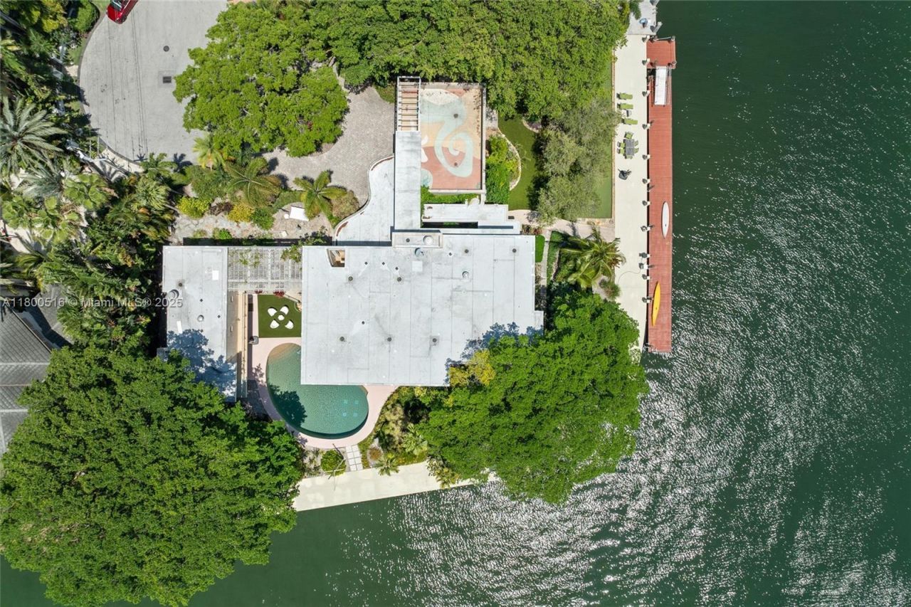 2500 Mercedes Dr, Fort Lauderdale, FL 33316 Photo