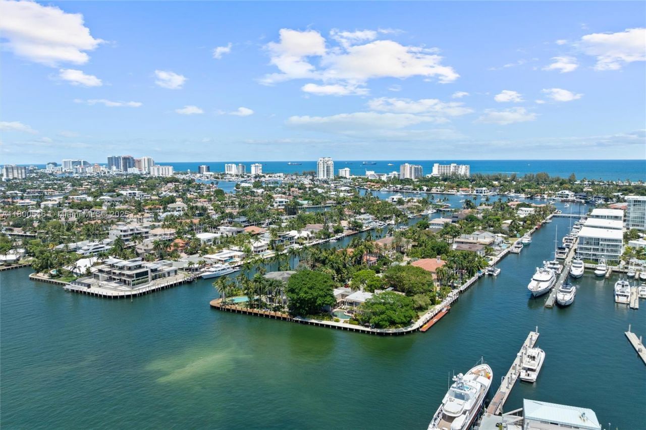 2500 Mercedes Dr, Fort Lauderdale, FL 33316 Photo