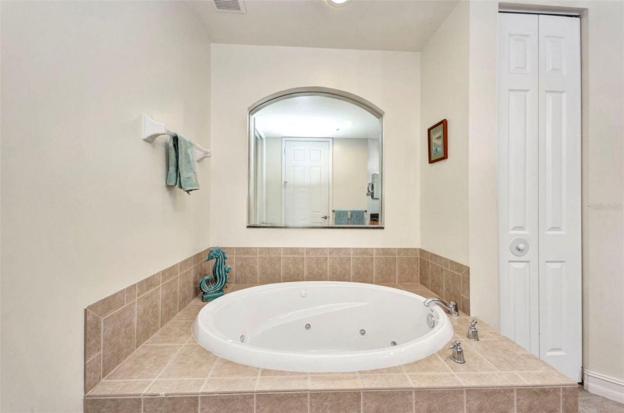 90 Vivante Boulevard, Unit 202, Punta Gorda, FL 33950 Photo