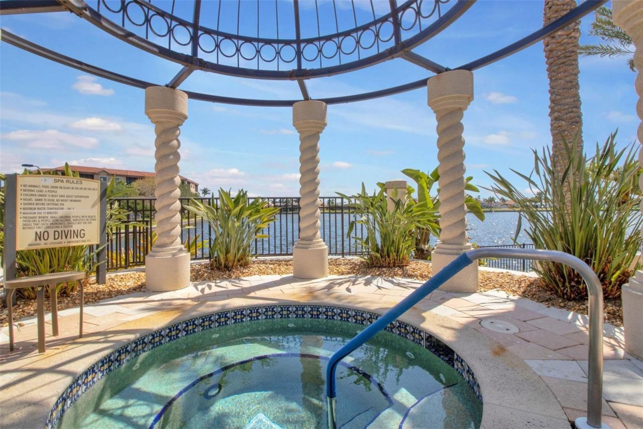 90 Vivante Boulevard, Unit 202, Punta Gorda, FL 33950 Photo