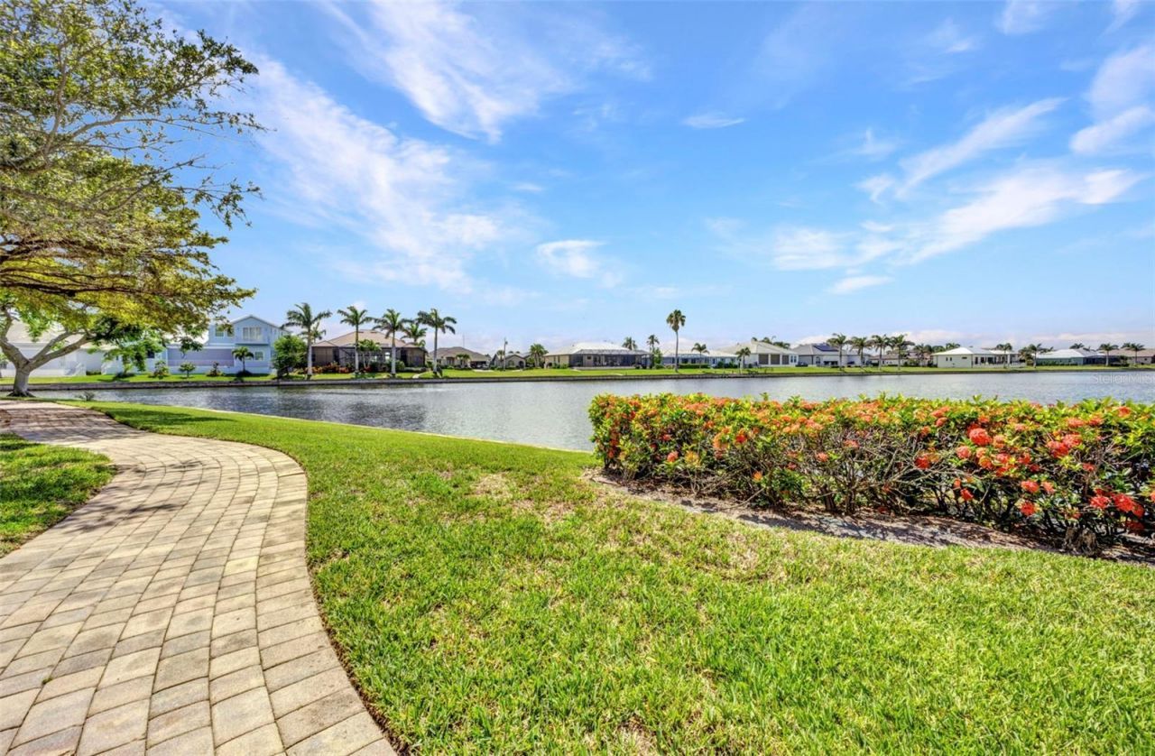 90 Vivante Boulevard, Unit 202, Punta Gorda, FL 33950 Photo
