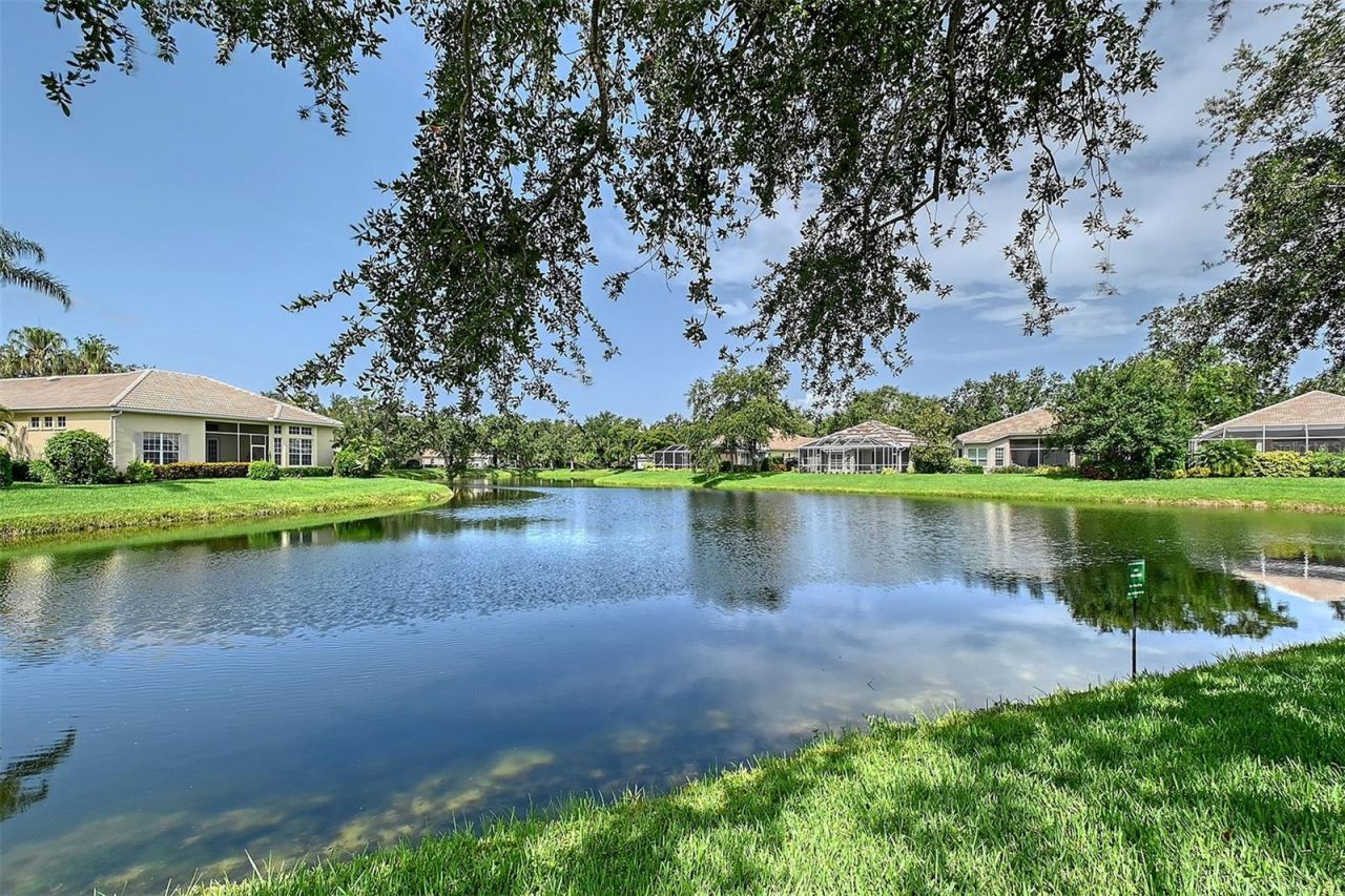 5839 Los Verdes Court, Bradenton, FL 34210 Photo