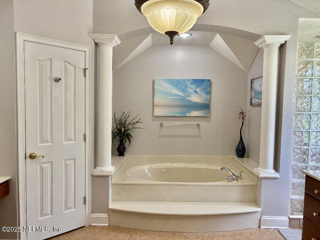 2560 Country Club Boulevard, Orange Park, FL 32073 Photo