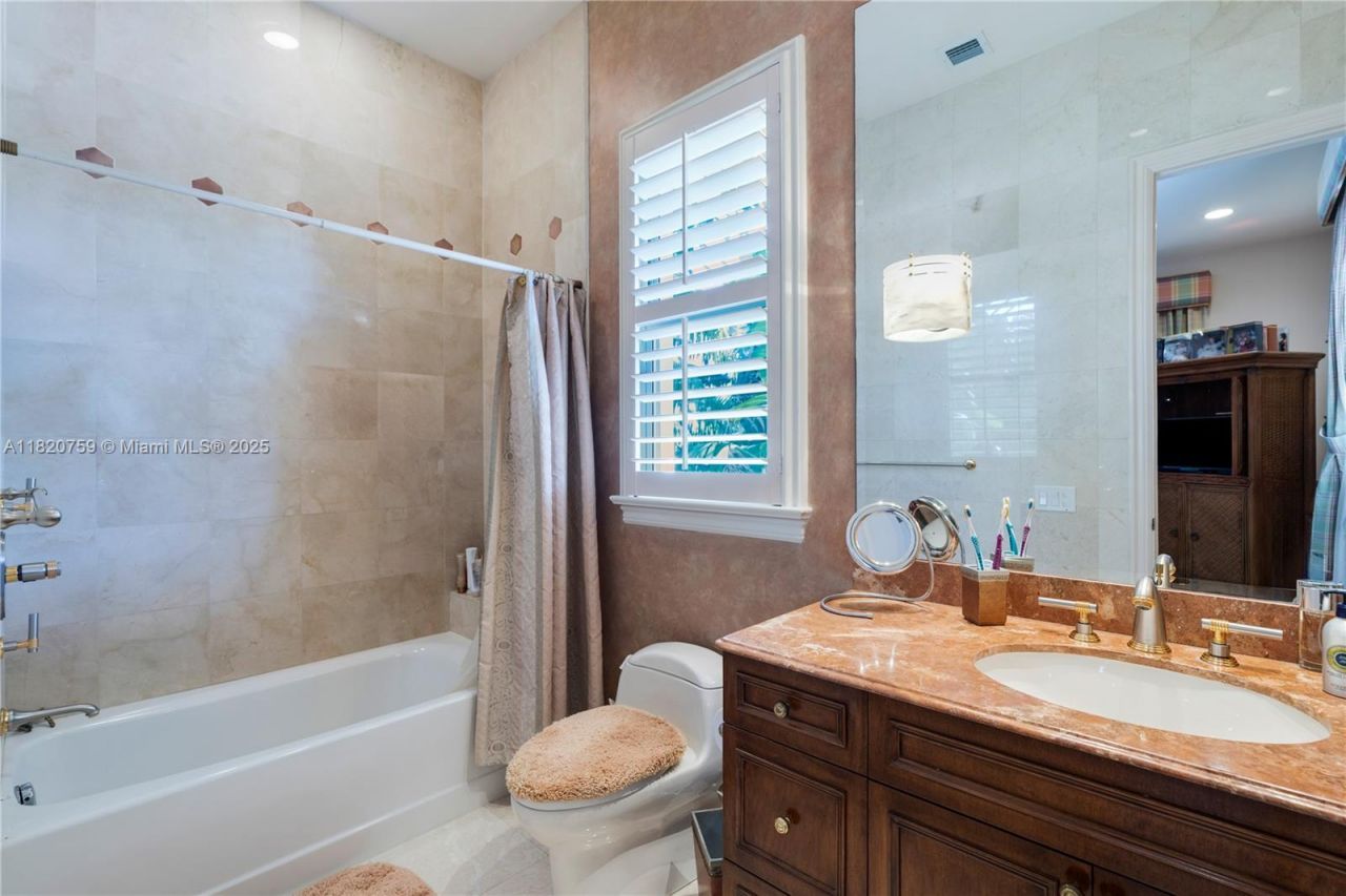 180 Solano Prado, Coral Gables, FL 33156 Photo