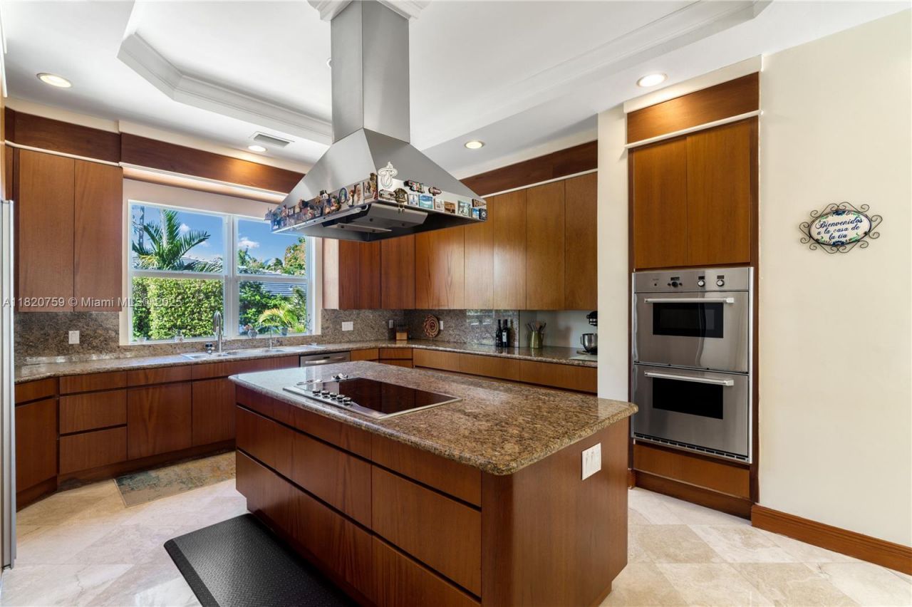 180 Solano Prado, Coral Gables, FL 33156 Photo