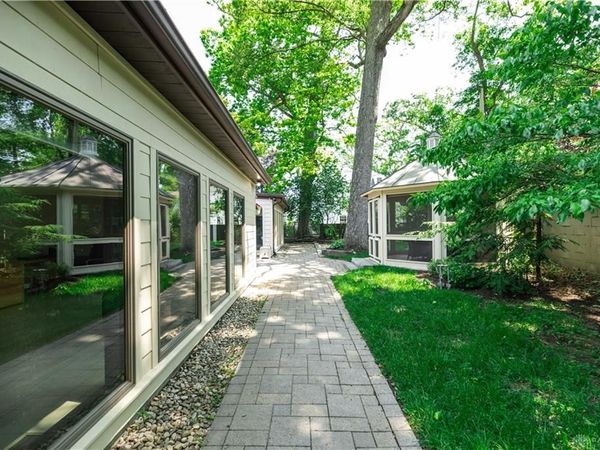 125 Hawthorne Road, Springfield, OH 45504