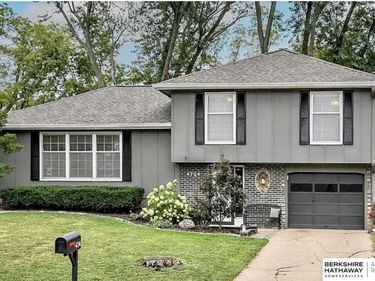 4724 S 150th Street, Omaha, NE 68137