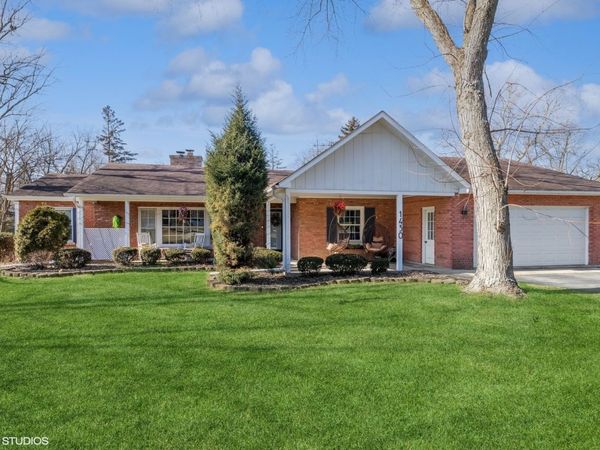 1430 Brassie Avenue, Flossmoor, IL 60422