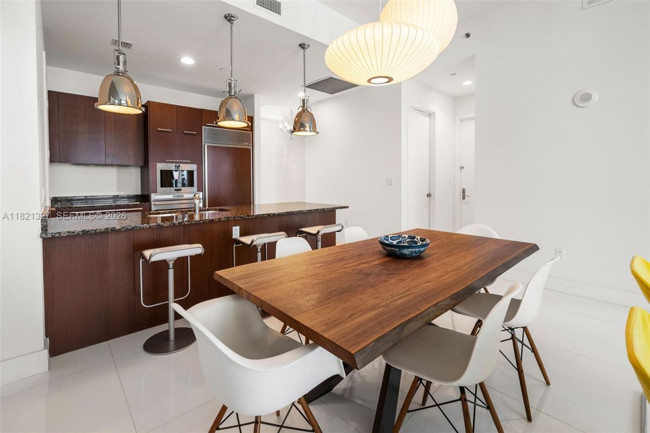 15901 Collins Ave, Unit 3302, Sunny Isles Beach, FL 33160 Photo