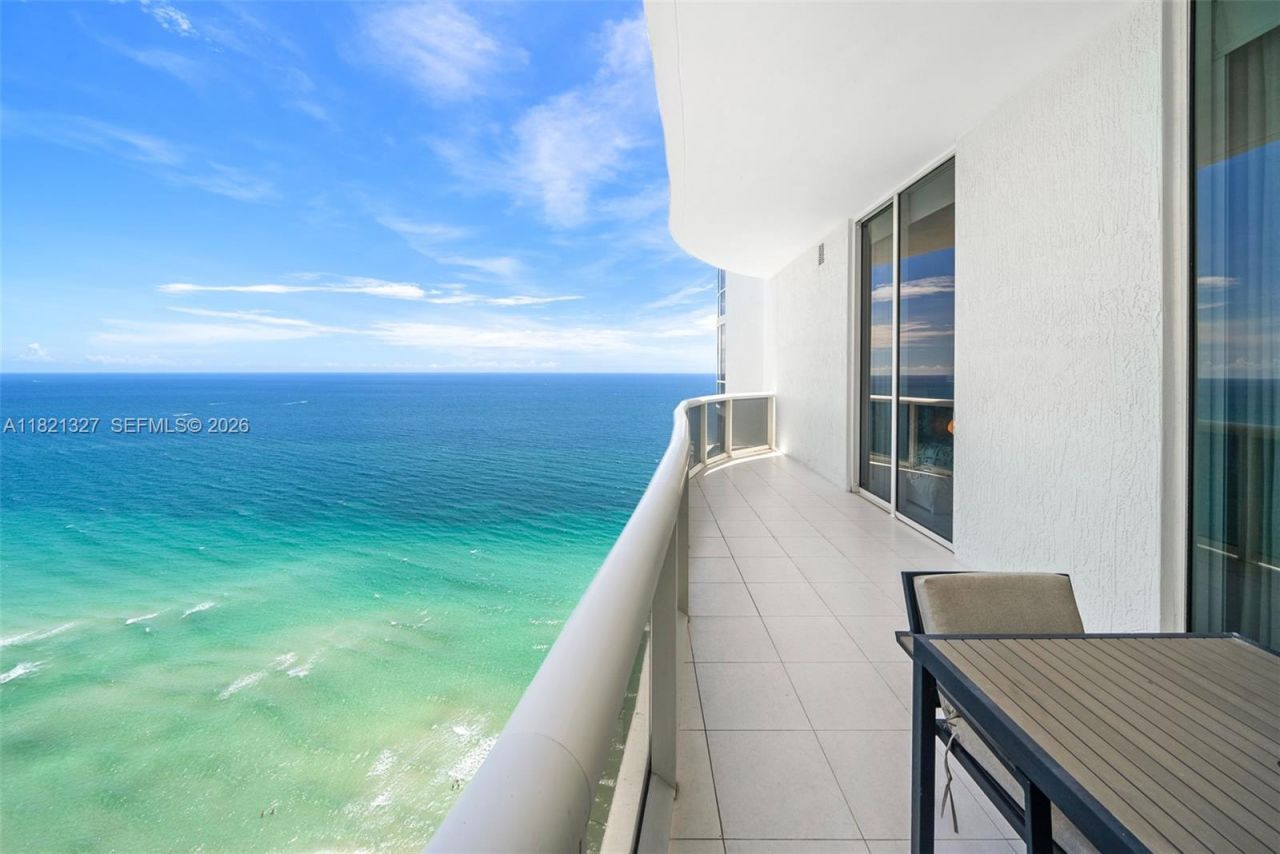 15901 Collins Ave, Unit 3302, Sunny Isles Beach, FL 33160 Photo