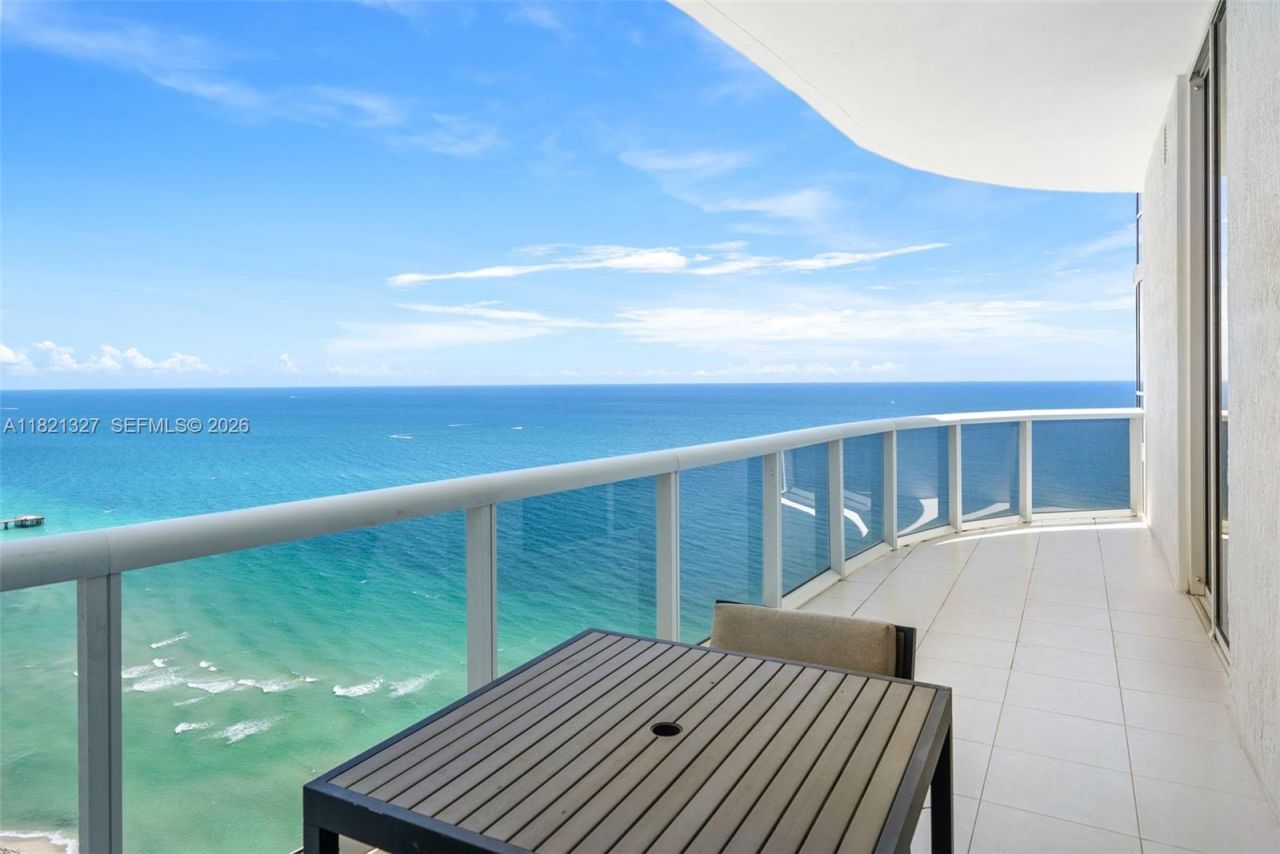 15901 Collins Ave, Unit 3302, Sunny Isles Beach, FL 33160 Photo
