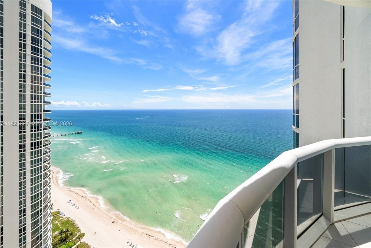15901 Collins Ave, Unit 3302, Sunny Isles Beach, FL 33160 Photo
