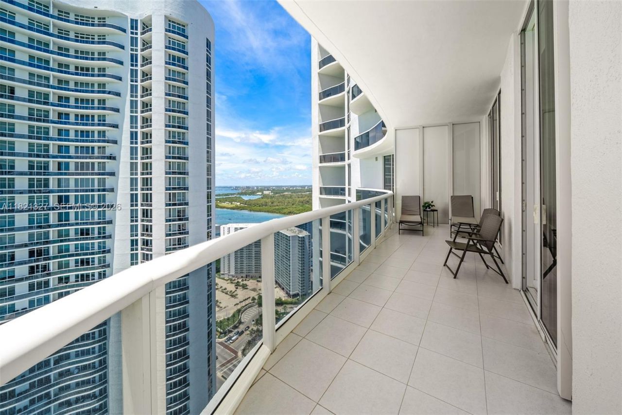15901 Collins Ave, Unit 3302, Sunny Isles Beach, FL 33160 Photo