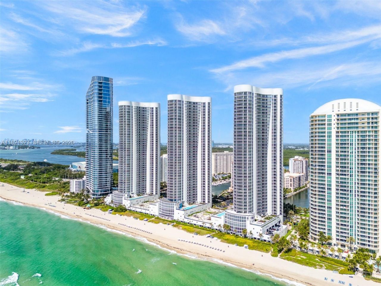 15901 Collins Ave, Unit 3302, Sunny Isles Beach, FL 33160 Photo
