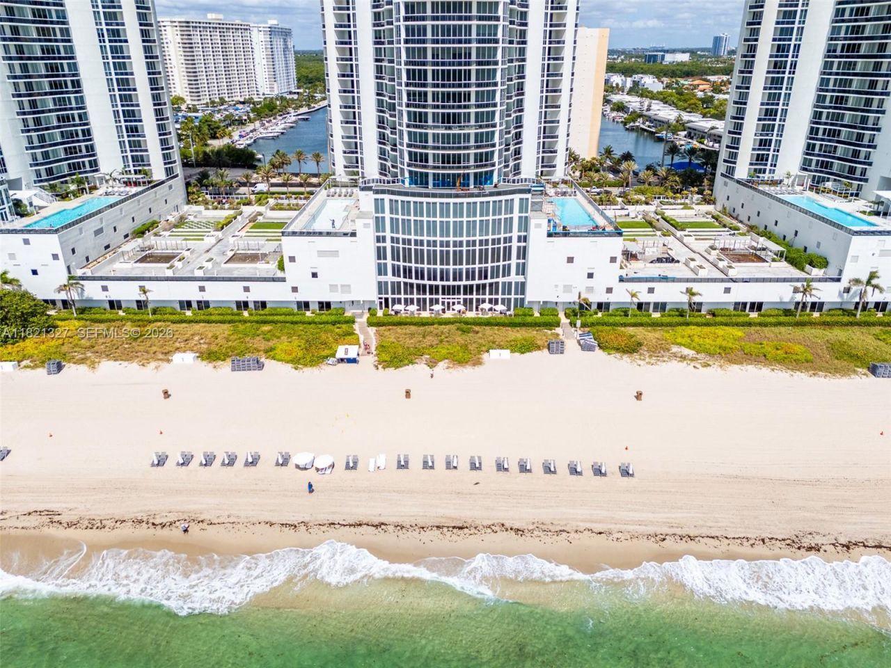15901 Collins Ave, Unit 3302, Sunny Isles Beach, FL 33160 Photo