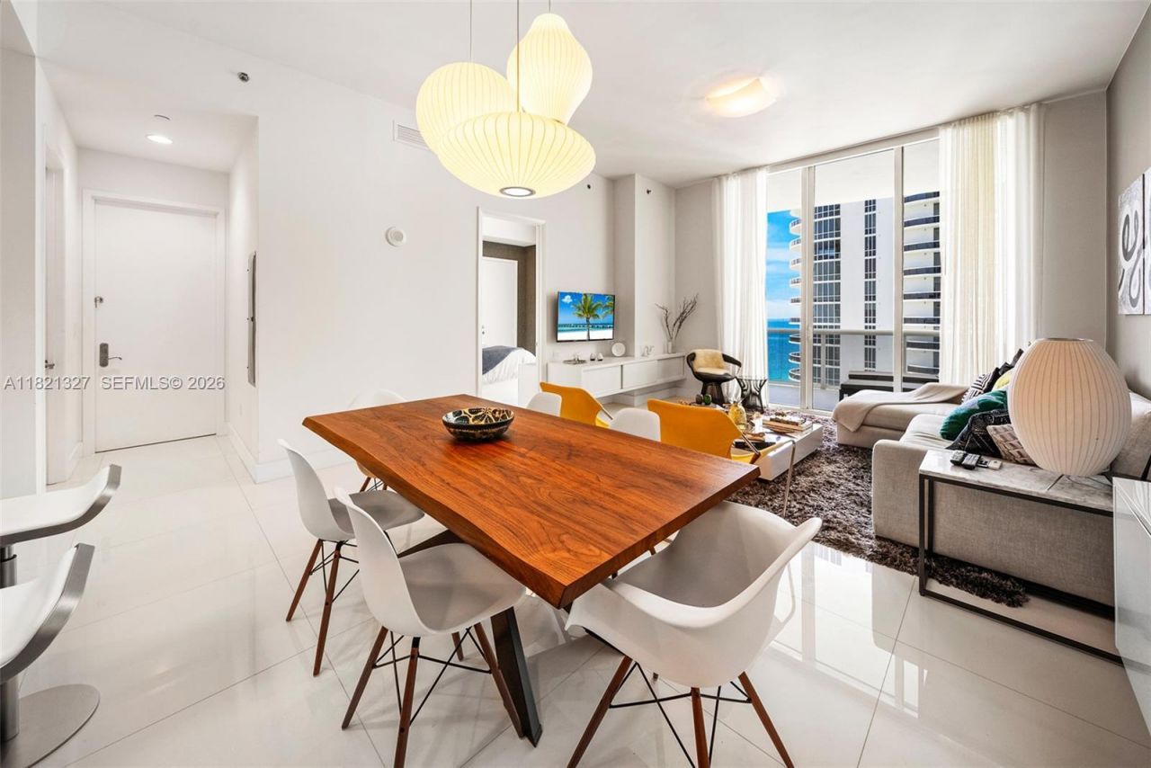 15901 Collins Ave, Unit 3302, Sunny Isles Beach, FL 33160 Photo
