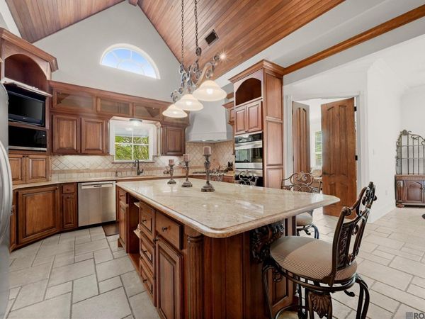 4509 Bluebonnet Rd, Baton Rouge, LA 70809