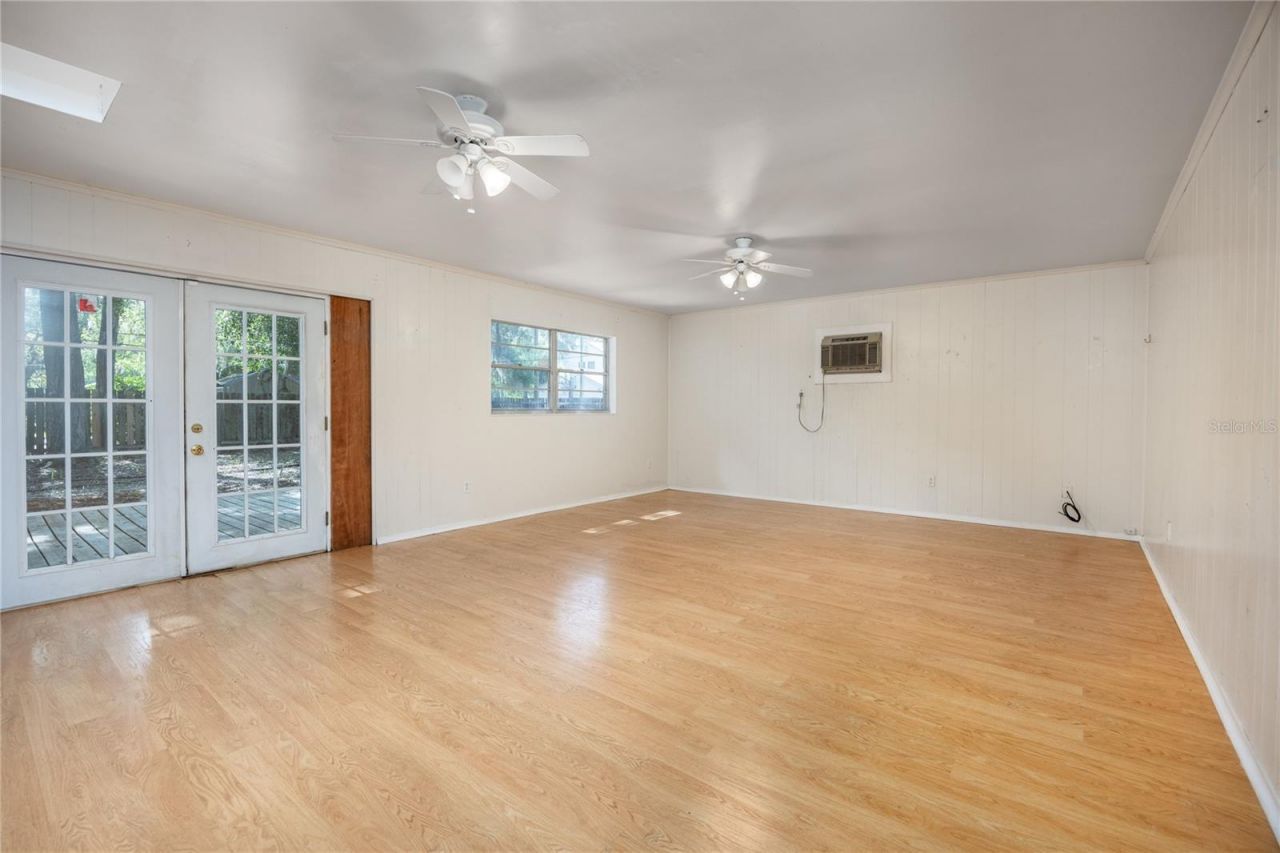 2147 NW 7th Place, Gainesville, FL 32603 Photo