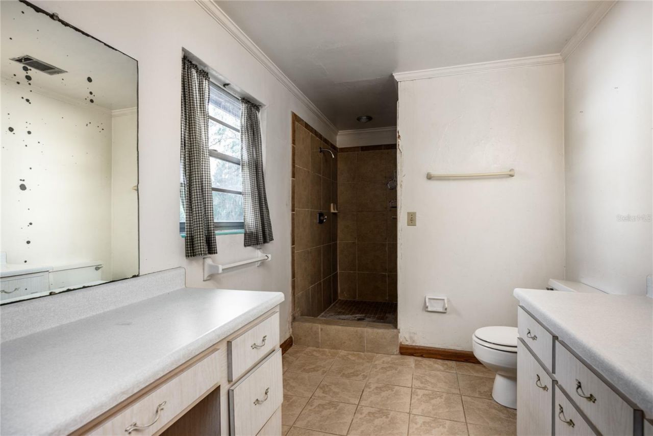 2147 NW 7th Place, Gainesville, FL 32603 Photo