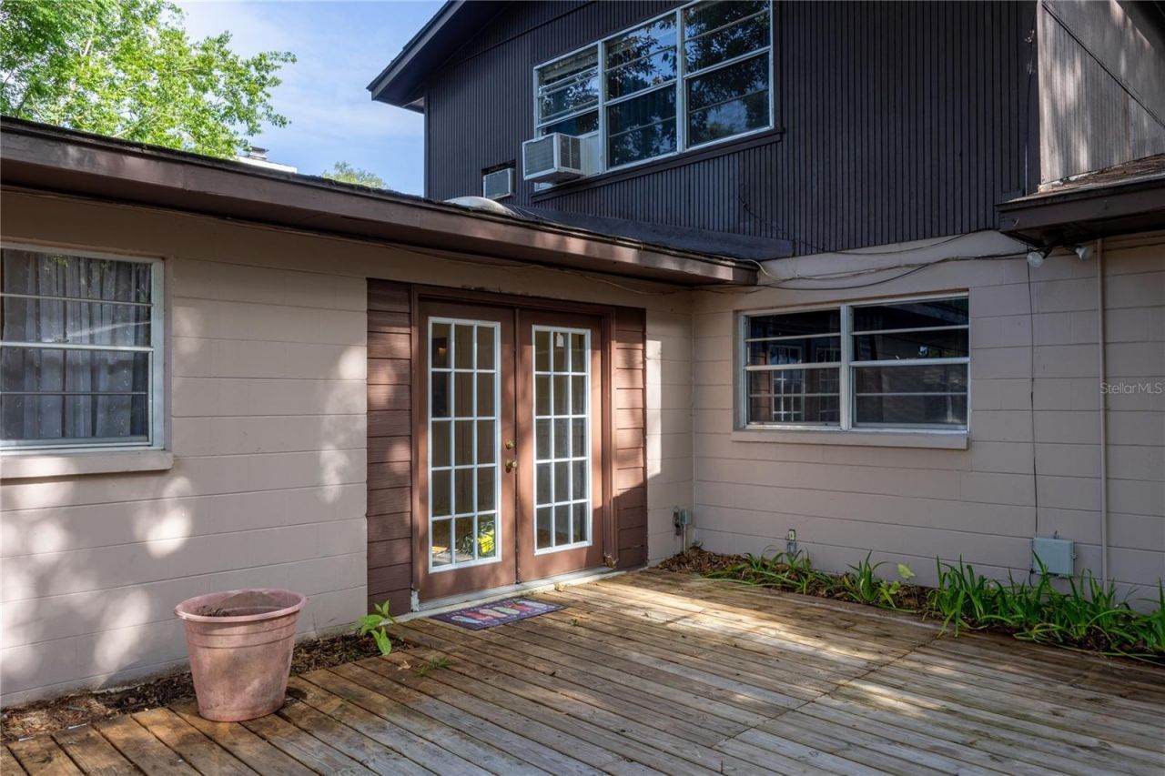 2147 NW 7th Place, Gainesville, FL 32603 Photo