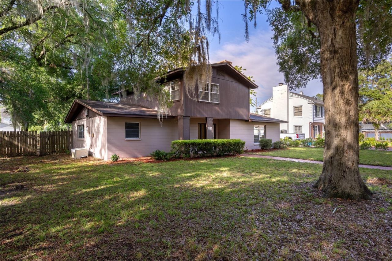 2147 NW 7th Place, Gainesville, FL 32603 Photo