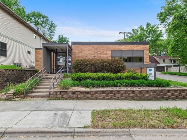 711 Smith Avenue S, Saint Paul, MN 55107