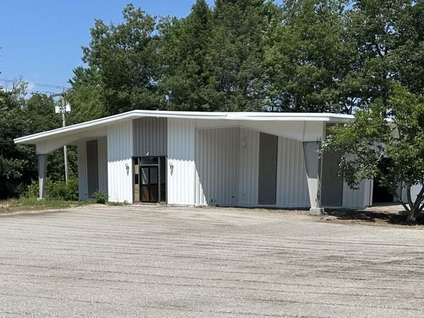 424 Bath Road, Wiscasset, ME 04578