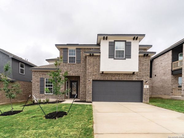 202 Ednie Ln, Mico, TX 78066