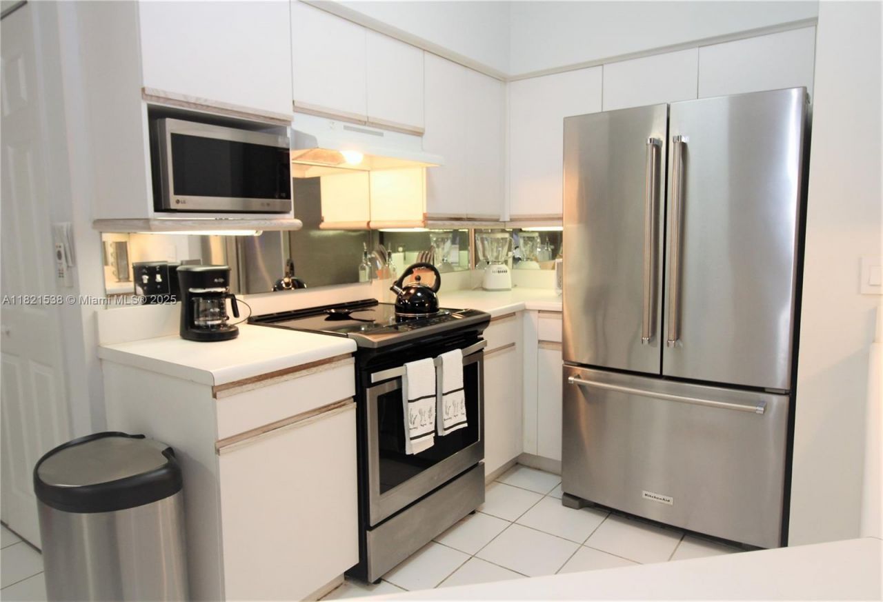 3255 NE 184th St, Unit 12311, Aventura, FL 33160 Photo