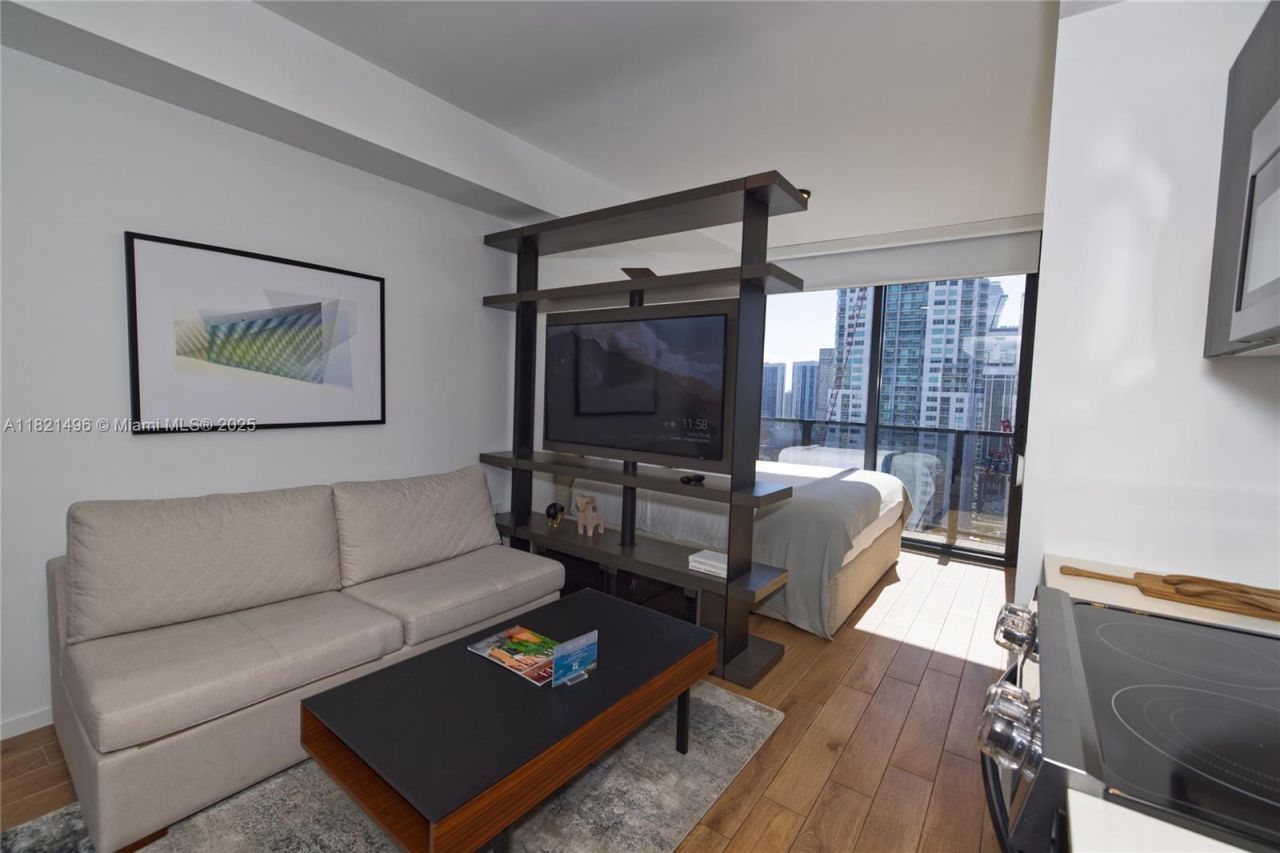 398 NE 5th St, Unit 2112, Miami, FL 33132 Photo