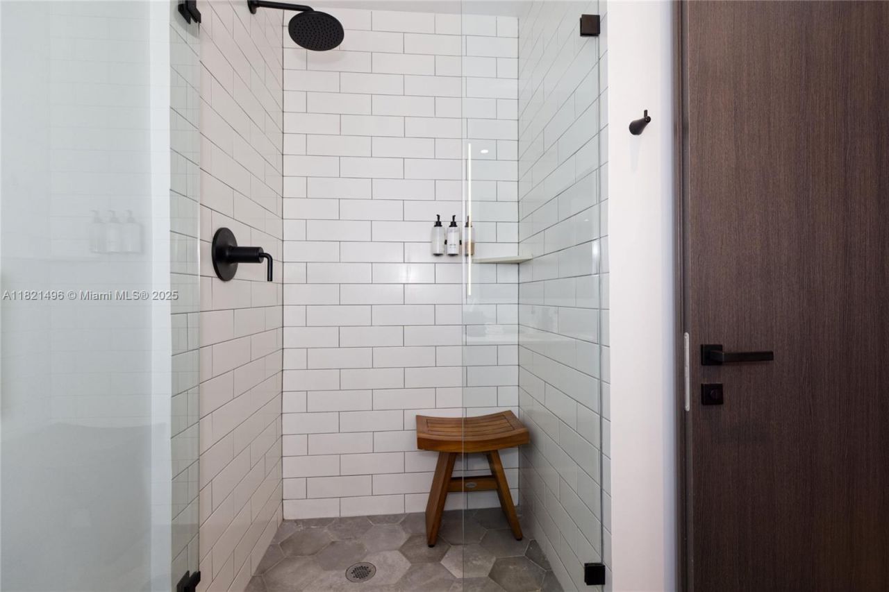 398 NE 5th St, Unit 2112, Miami, FL 33132 Photo