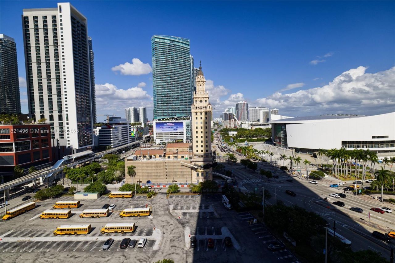 398 NE 5th St, Unit 2112, Miami, FL 33132 Photo