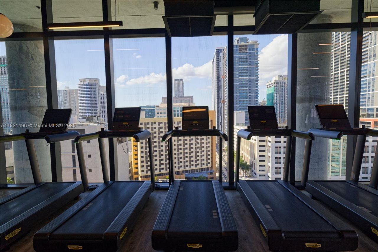 398 NE 5th St, Unit 2112, Miami, FL 33132 Photo