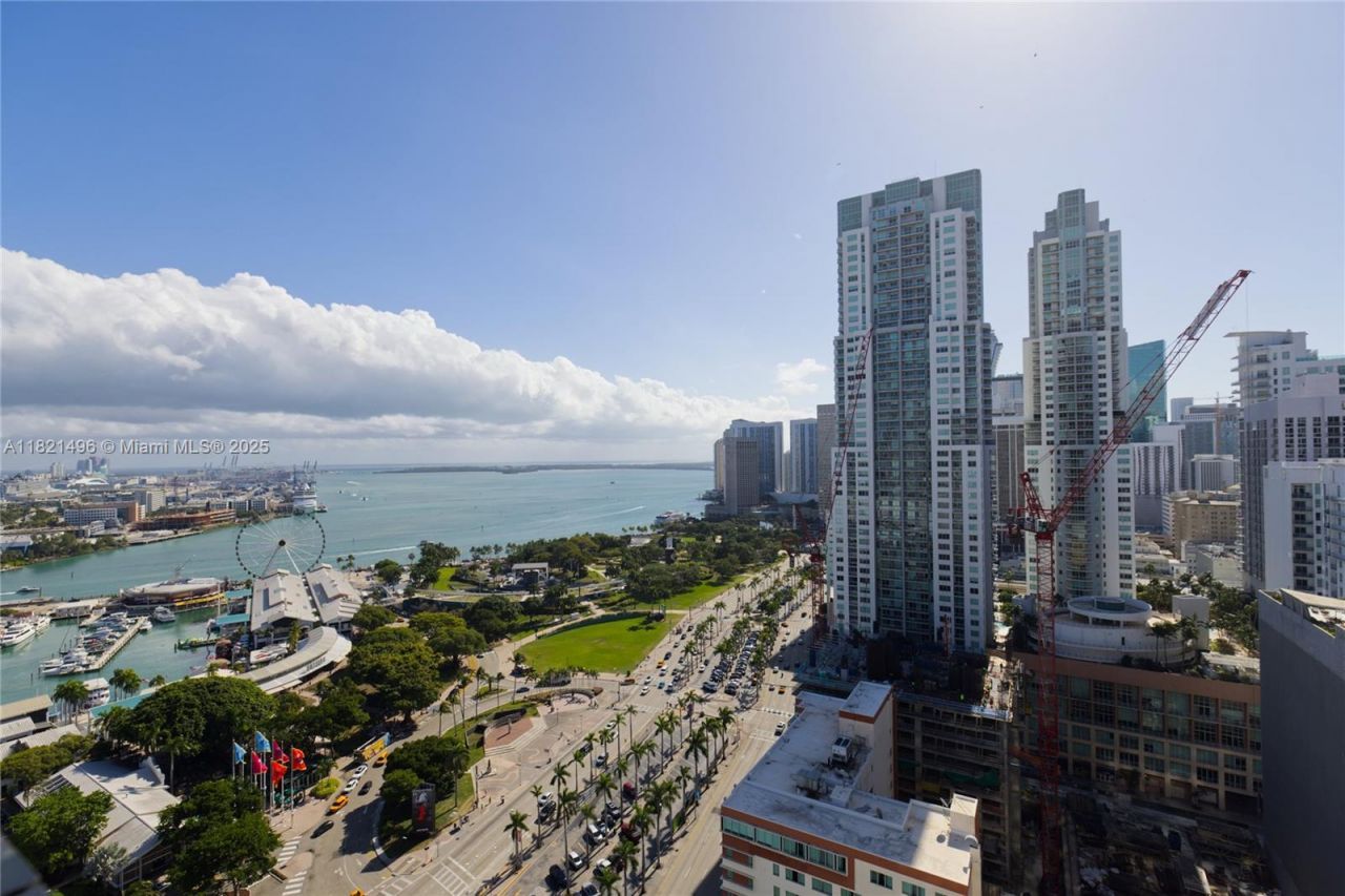 398 NE 5th St, Unit 2112, Miami, FL 33132 Photo