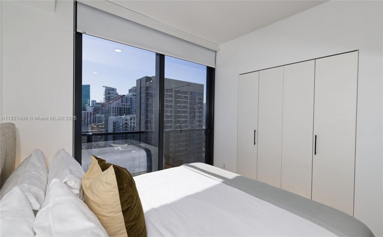 398 NE 5th St, Unit 2112, Miami, FL 33132 Photo