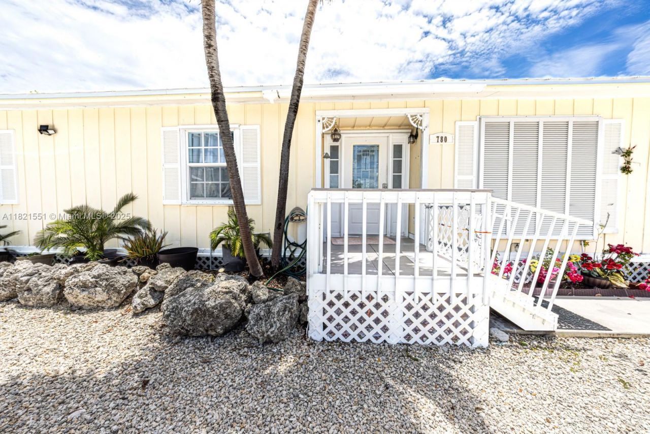 780 95th Street Ocean, Marathon, FL 33050 Photo