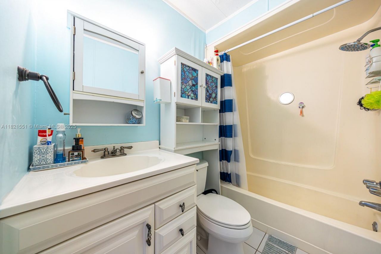 780 95th Street Ocean, Marathon, FL 33050 Photo