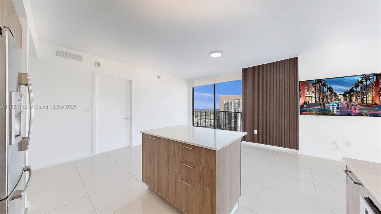 5300 NW 85th Ave, Unit 1701, Doral, FL 33166 Photo