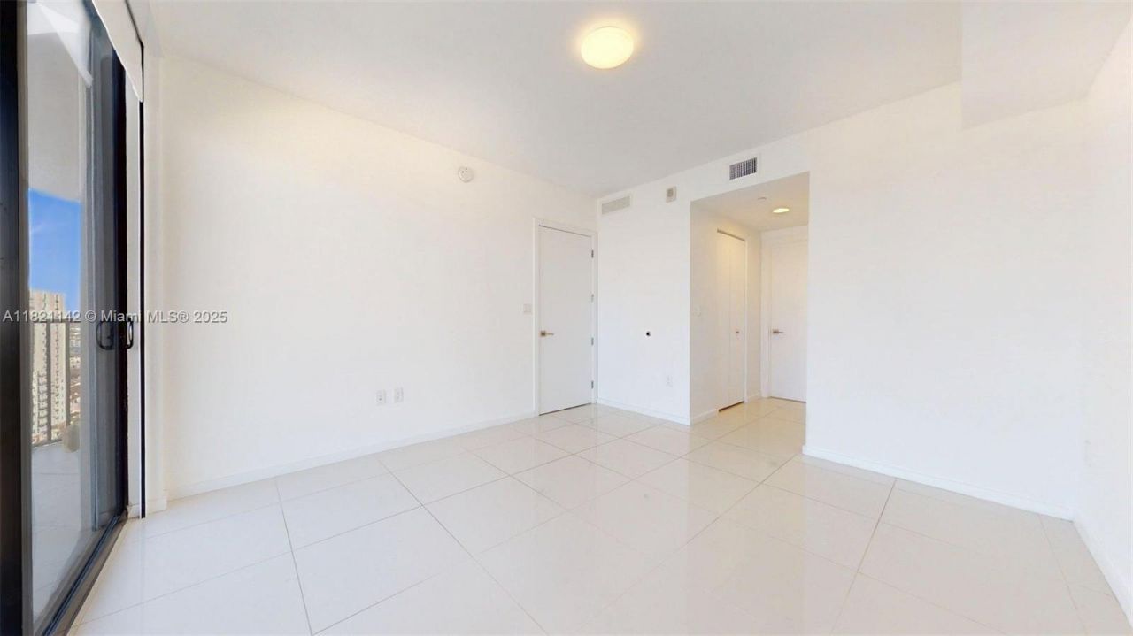 5300 NW 85th Ave, Unit 1701, Doral, FL 33166 Photo