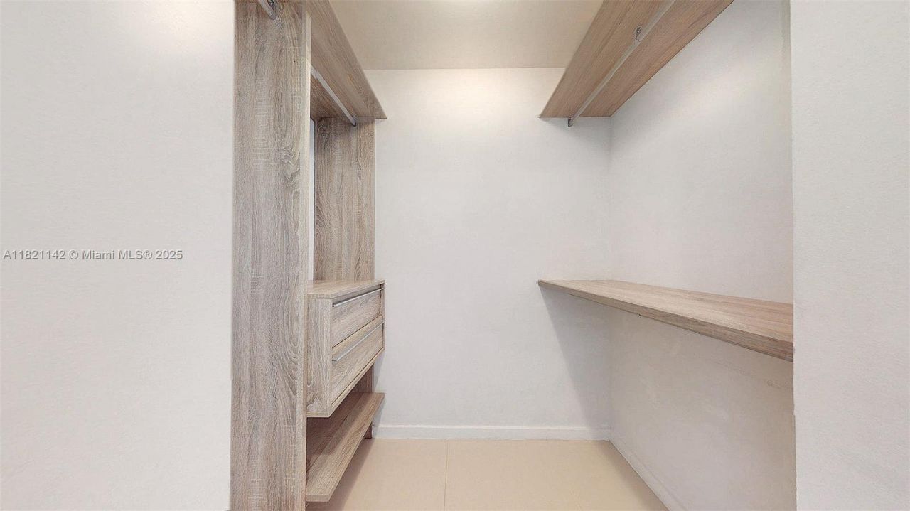 5300 NW 85th Ave, Unit 1701, Doral, FL 33166 Photo